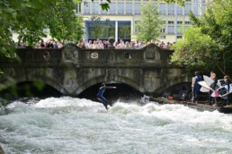 Eisbachwelle